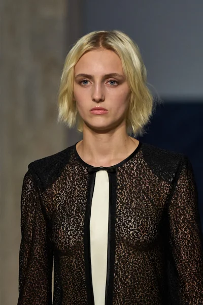 Look 61